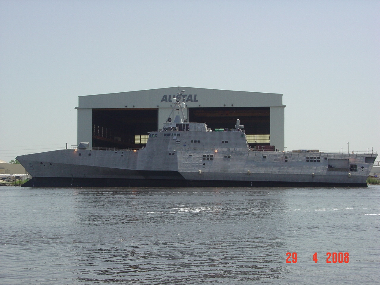 USS Independence LCS-2 Side View