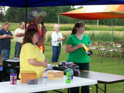 Door prizes being given out