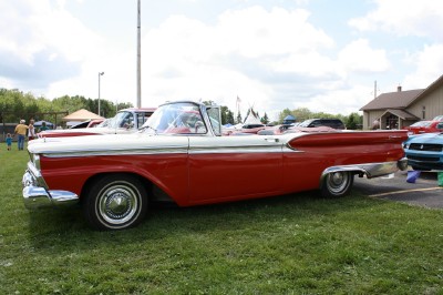 59 Ford Fairlane 500