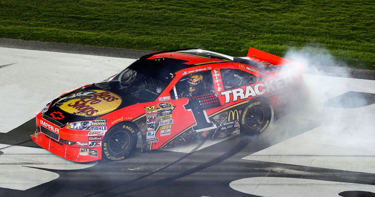 Jamie McMurray Wins the 2010 Daytona 500
