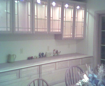 Upper Cabinet Puck Lighting